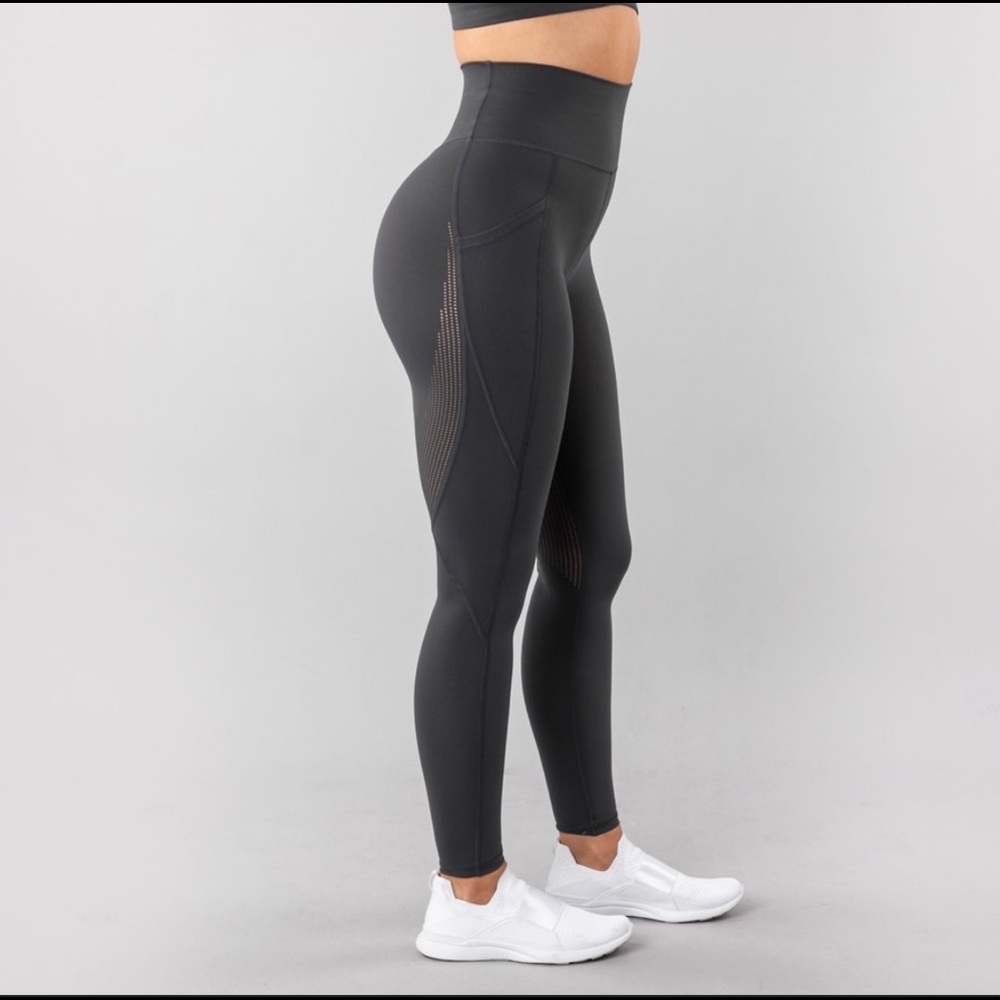 Alphalete Surface Pocket Laser-Cut Legging